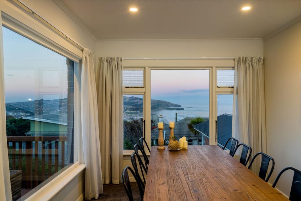St Clair Escape House in Dunedin