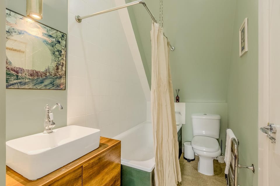 Toilet, Bathroom, Bath