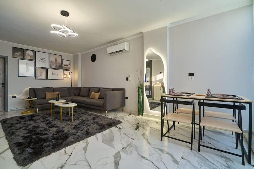 استديو فندقي-بجلسة خارجية-بالقاهرة بمدينة اكتوبر Apartment in Egypt