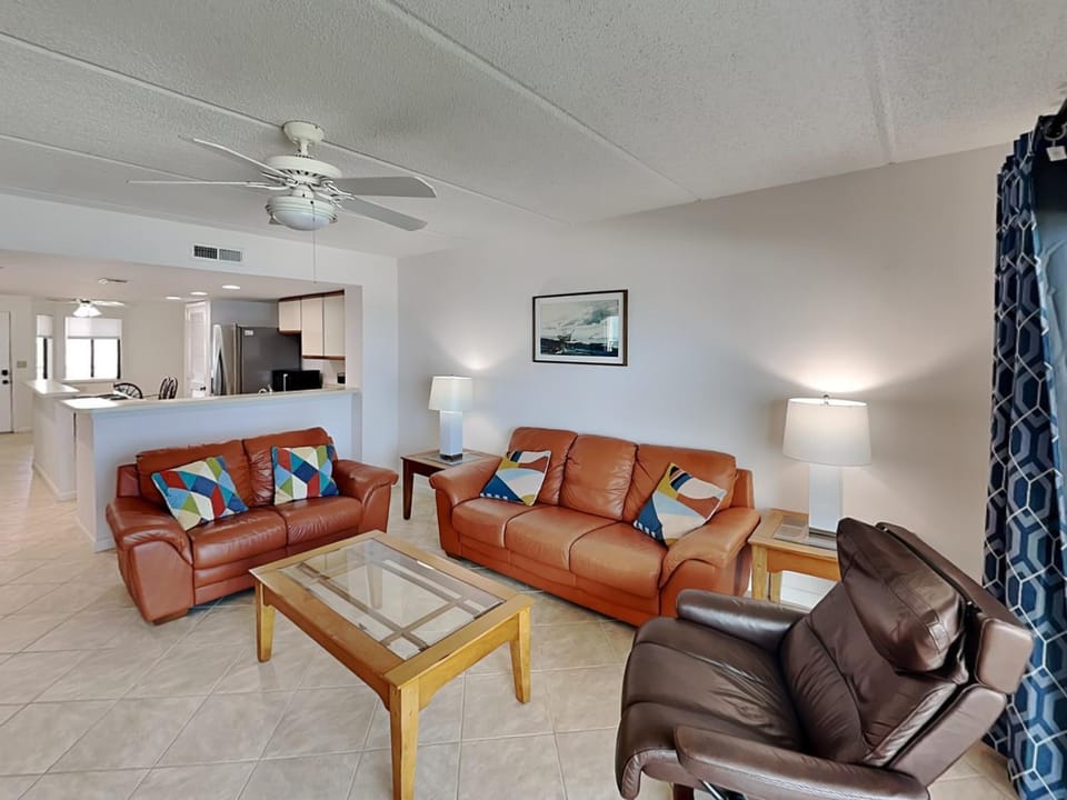 Living room, Seating area, furniture