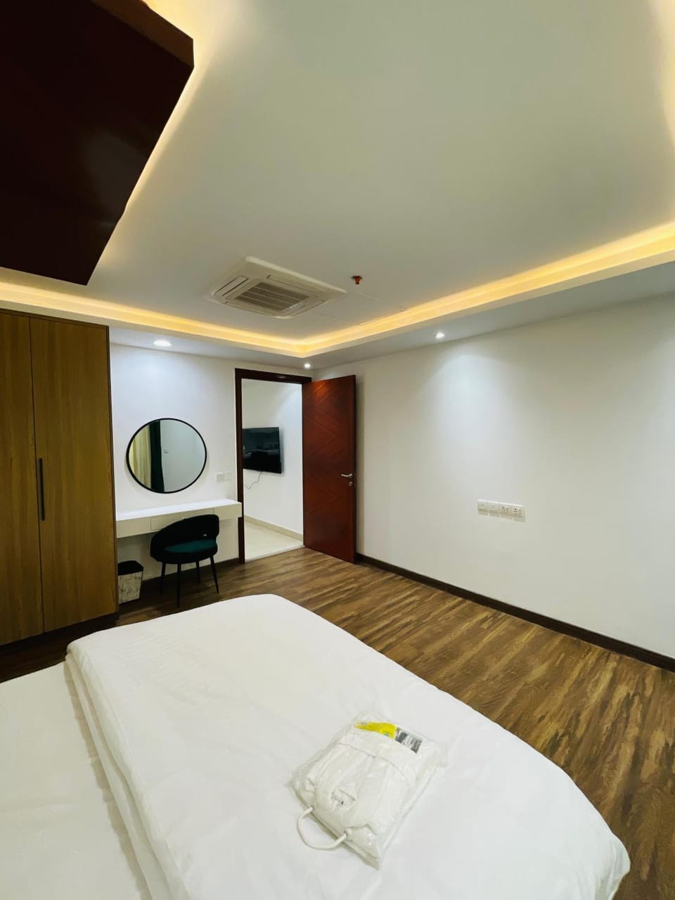 Bed, Bedroom, wardrobe