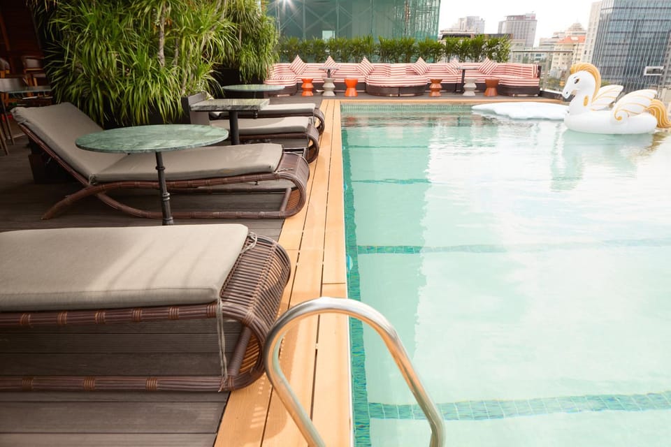 Lounge or bar, Swimming pool, Entertainment