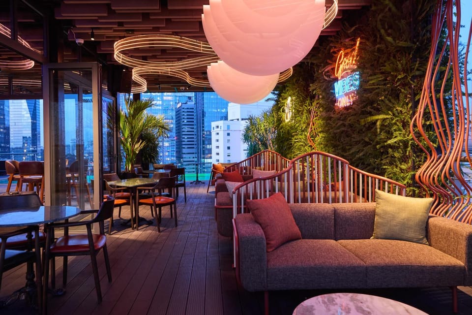 Lounge or bar, Entertainment