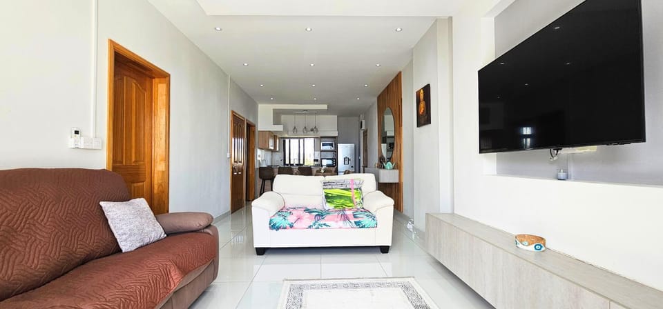 TV and multimedia, Living room, Seating area, internet