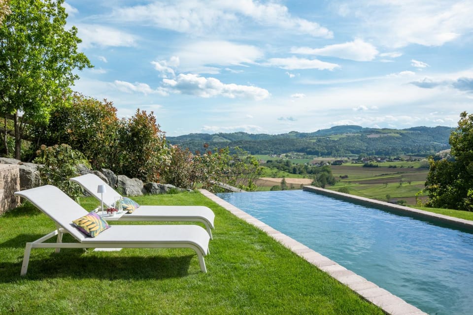 Day, Natural landscape, Garden, Garden, Balcony/Terrace, Garden view, Mountain view, Pool view, Swimming pool, Swimming pool, sunbed