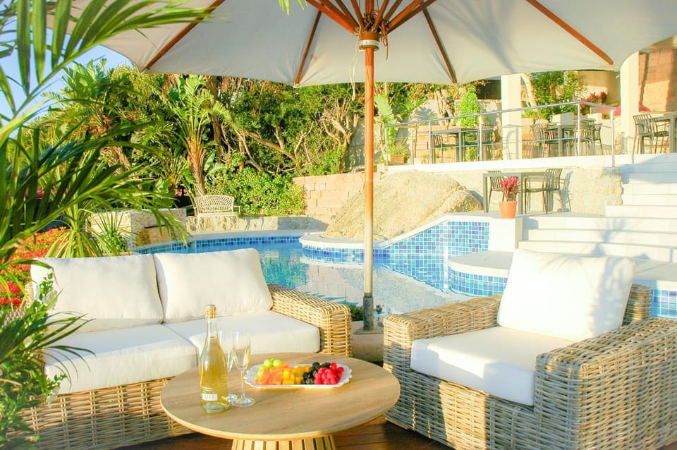 Seating area, Swimming pool