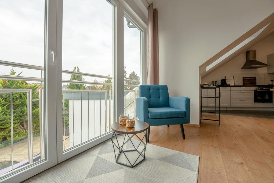Patio, View (from property/room), Balcony/Terrace, Kitchen or kitchenette, Living room, Seating area, Dining area, minibar, pet friendly
