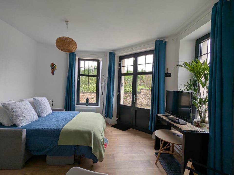 Les Jolis Nids - Appartement Perroquet Apartment in Nouvelle-Aquitaine