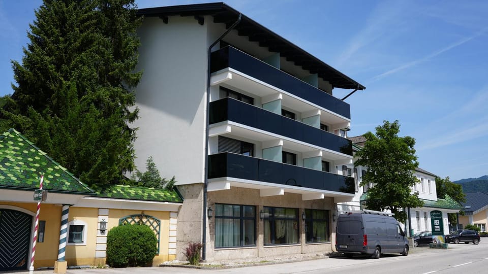 Property building, Street view