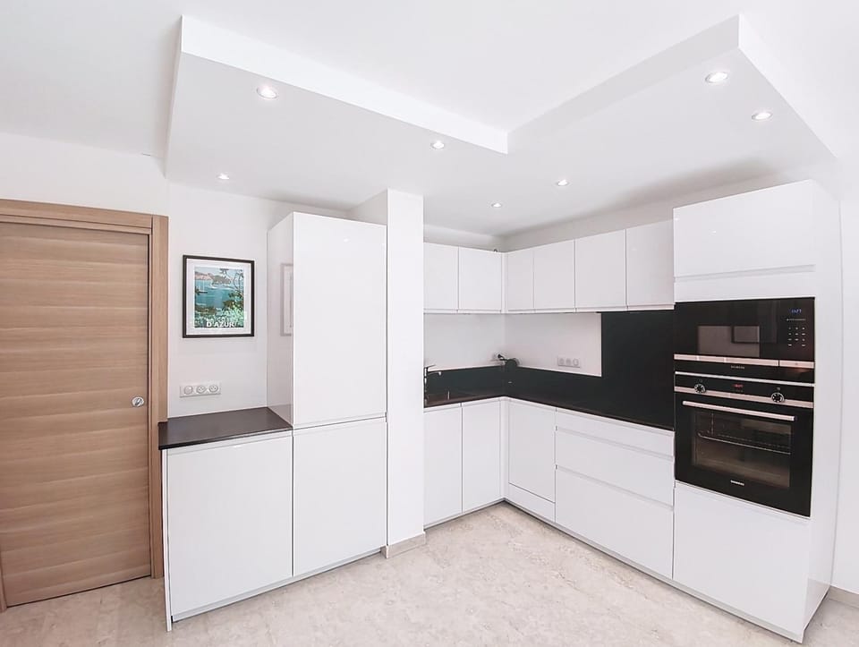 Studio RDJ Piscine Parking Apartment in Mouans-Sartoux