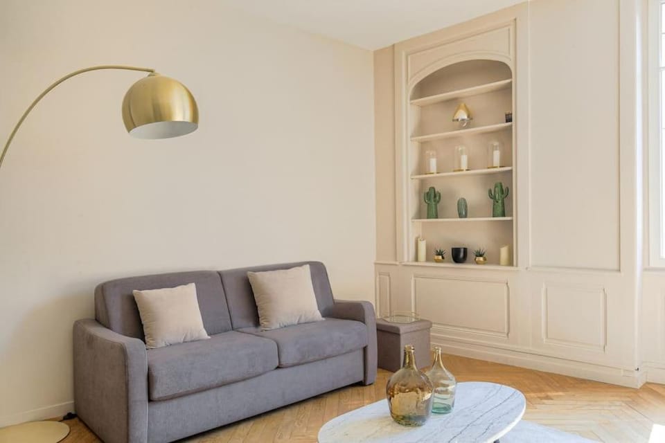 Spacieux T3 moderne avec parking, Ecully Apartment in Tassin-la-Demi-Lune