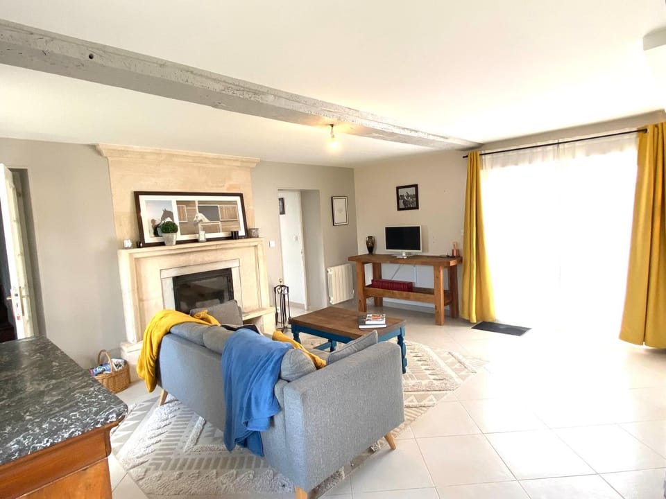 TV and multimedia, Living room
