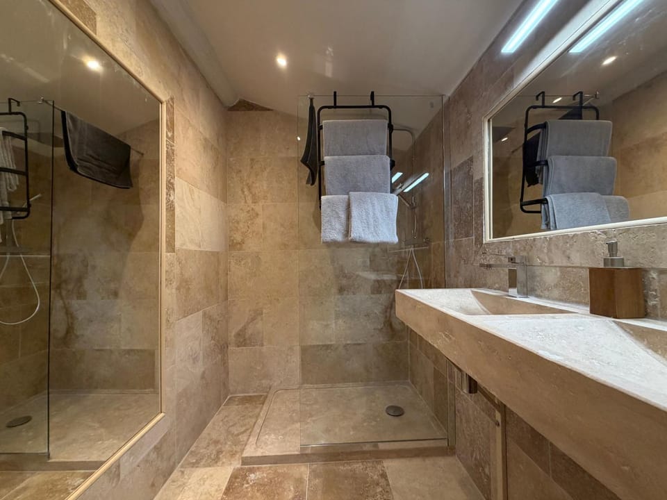Bastide Hedone en Luberon Bed and Breakfast in Bonnieux