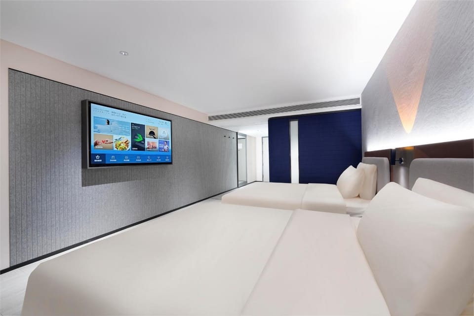 Atour Light Hotel Nanjing Chengxin Avenue Subway Station Hotel in Nanjing