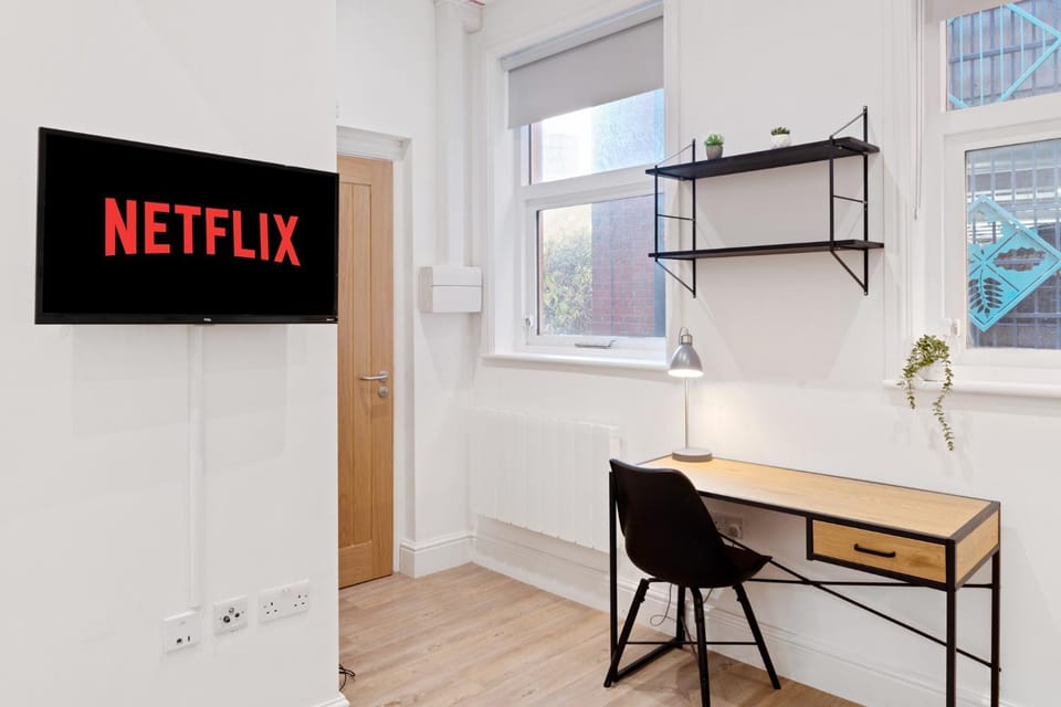 TV and multimedia, Dining area
