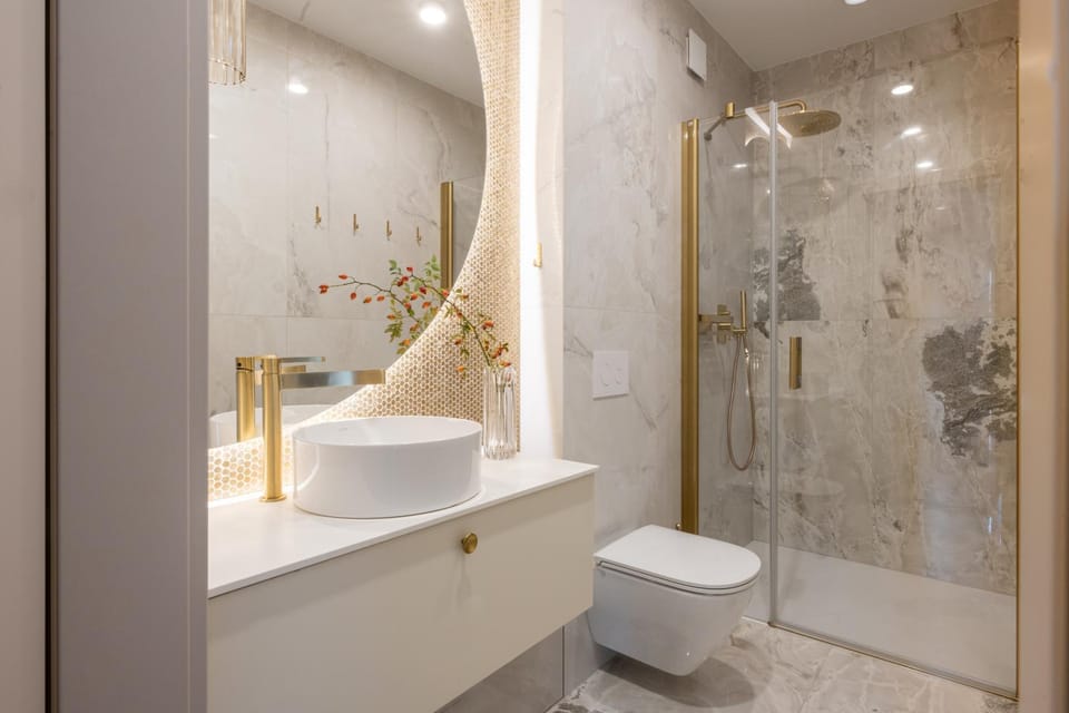 Shower, Toilet, Bathroom