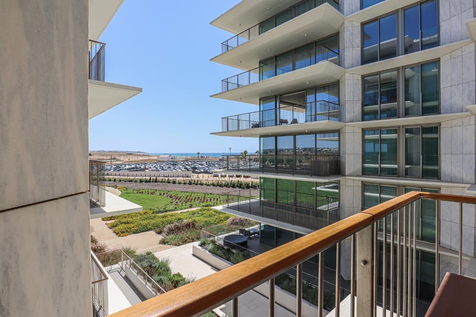 Property building, View (from property/room), Balcony/Terrace