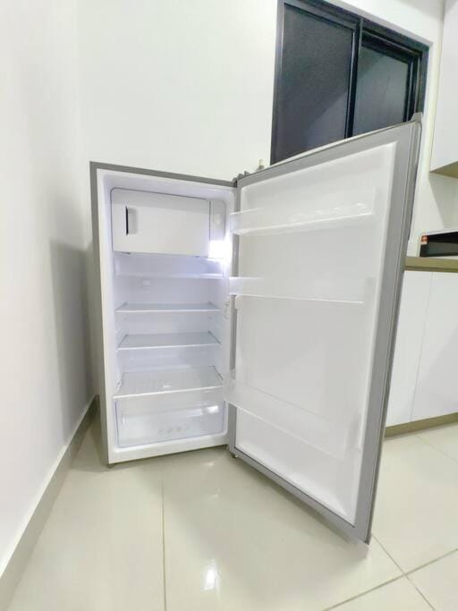 2802 Meridin Sovo Couple Legoland Netflix BySTAY Apartment in Johor