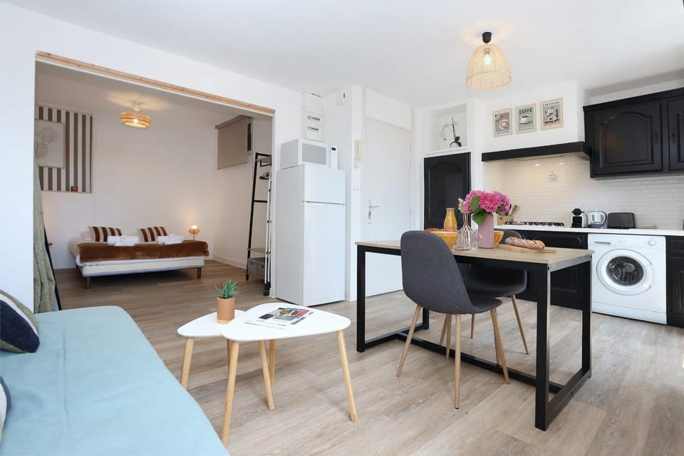Le Studio - Centre-ville - Petfriendly Apartment in Laval