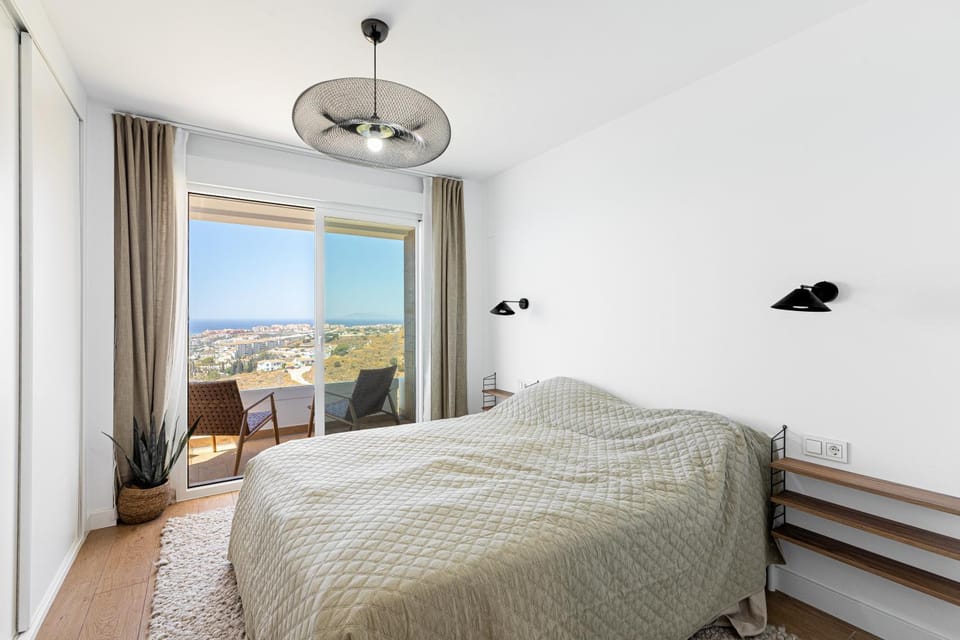 Bedroom, Sea view
