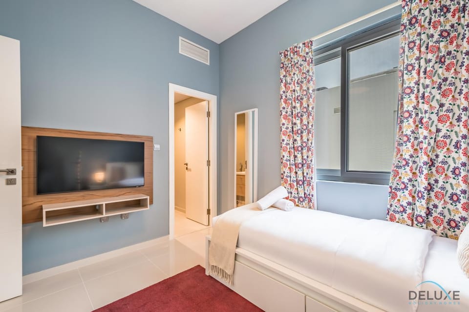 Bed, TV and multimedia, Photo of the whole room, Bedroom, air conditioner