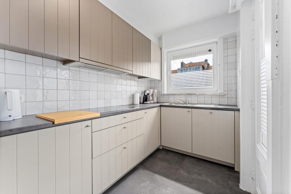 Coffee/tea facilities, Kitchen or kitchenette, dishwasher, kitchen