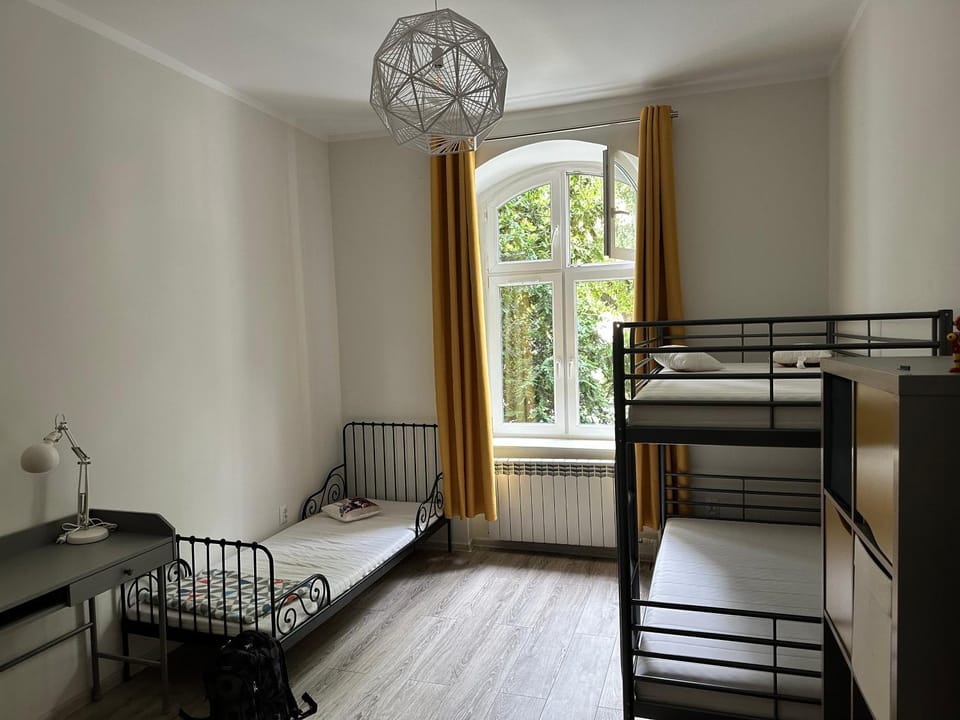 Bed, Bedroom, bunk bed