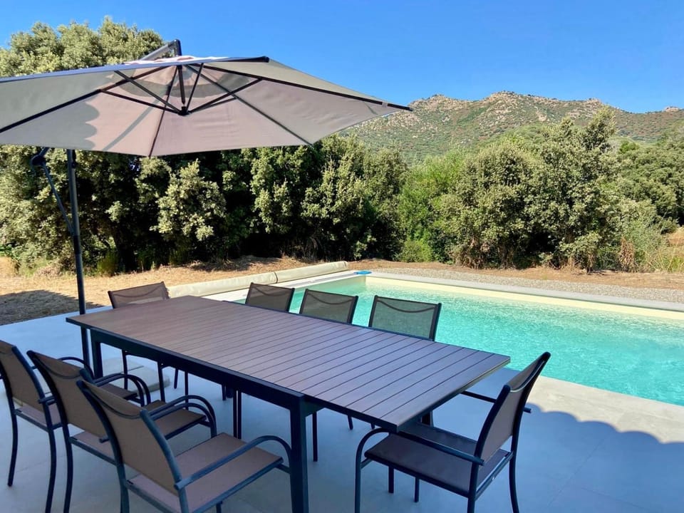 Natural landscape, Dining area, Mountain view, Pool view, Swimming pool