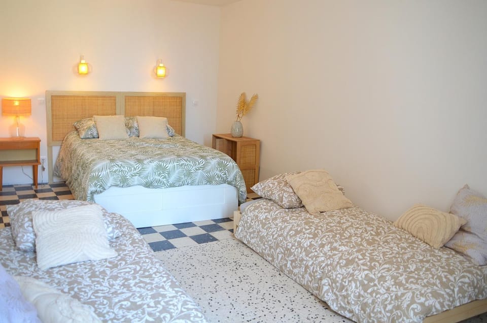 Living room, Bedroom