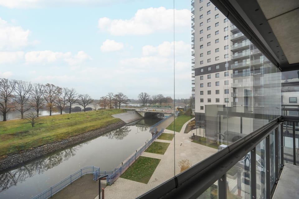 Property building, Day, Natural landscape, View (from property/room), Balcony/Terrace