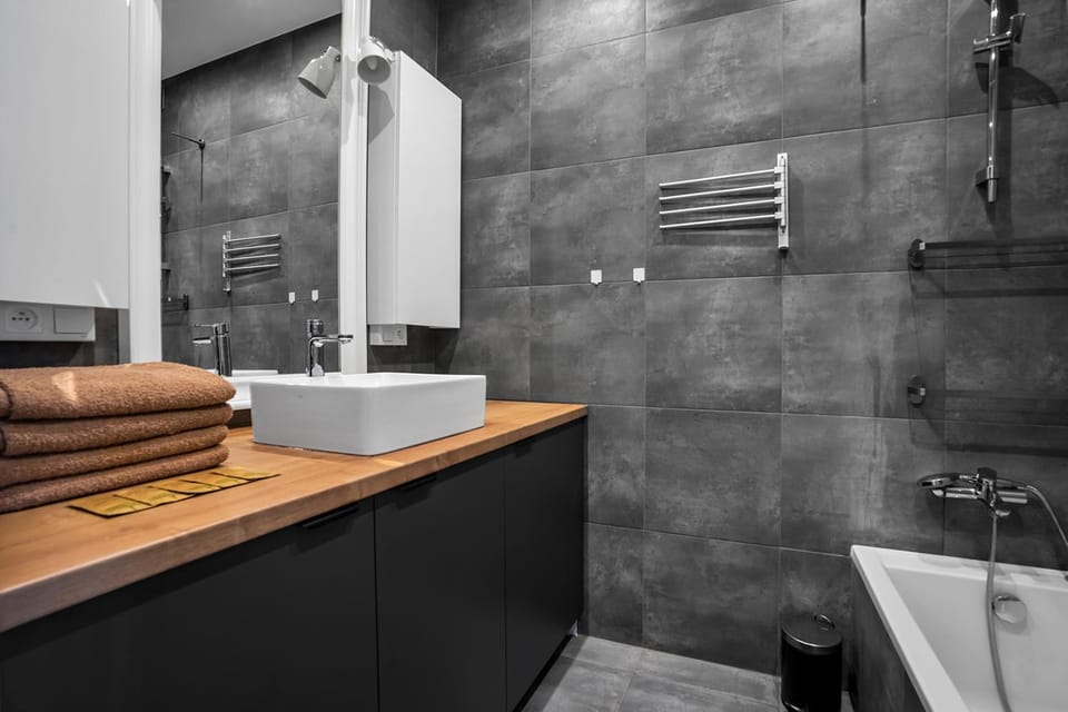 Shower, Bathroom, towels