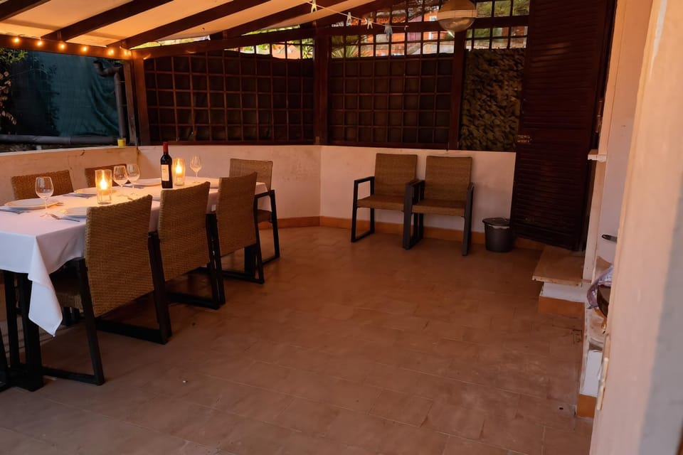 Patio, Night, Seating area, Dining area