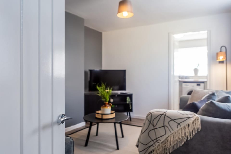 TV and multimedia, Living room, Seating area