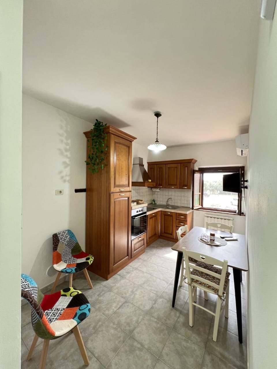 Kitchen or kitchenette, Living room, Seating area, Dining area, dishwasher, oven, pet friendly, stove