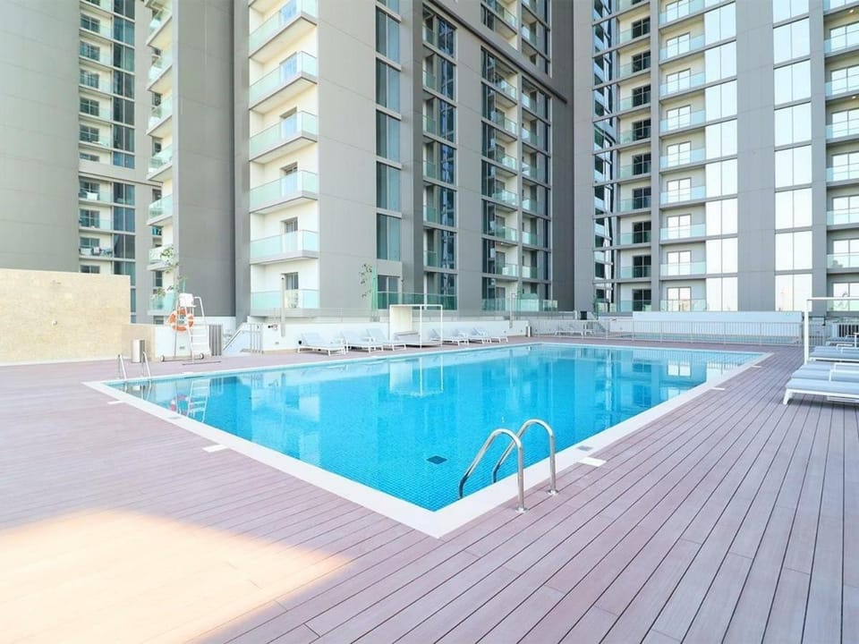 Fast Wi-fi Netflix Cozy 1BR Flat Near Downtown Dubai Apartment in Dubai