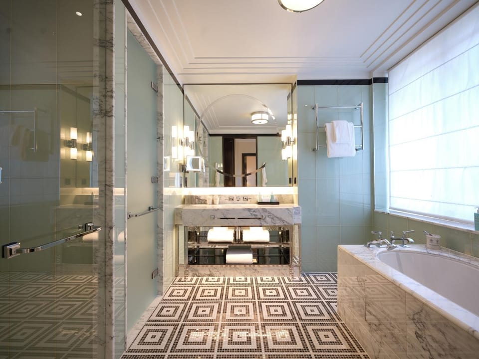 Bathroom, Bath