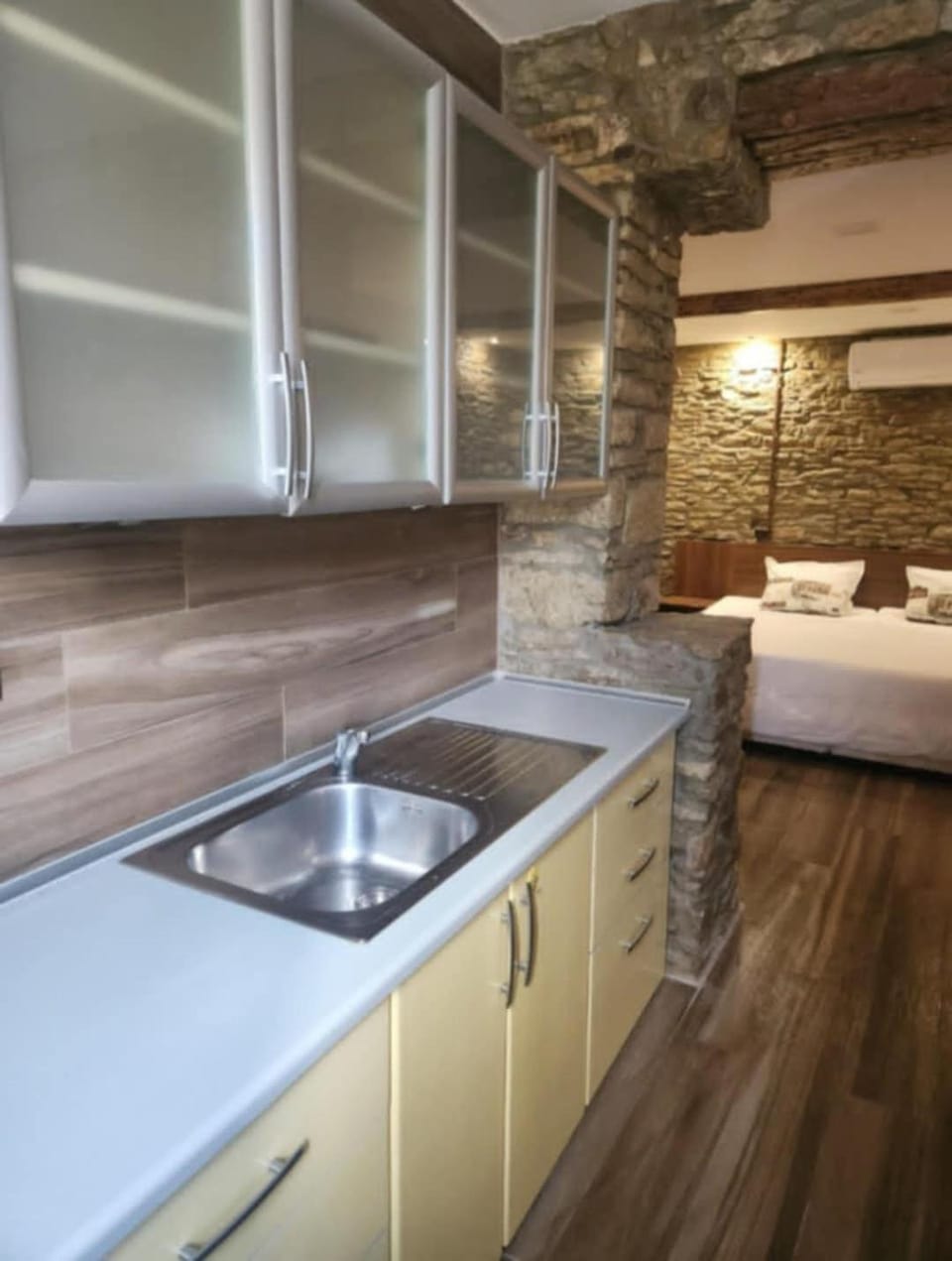 Стаи за гости - Дара Девня 1 Bed and Breakfast in Varna Province
