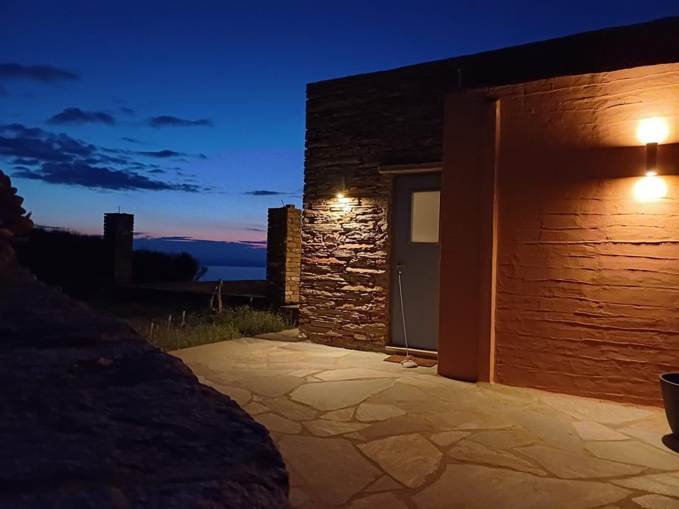 Property building, Night