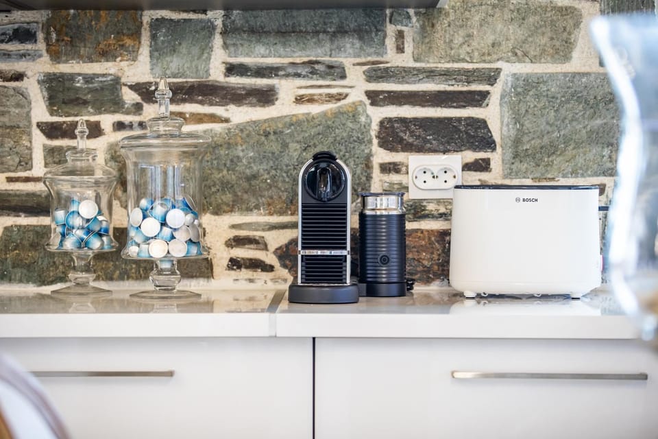 Coffee/tea facilities, Kitchen or kitchenette