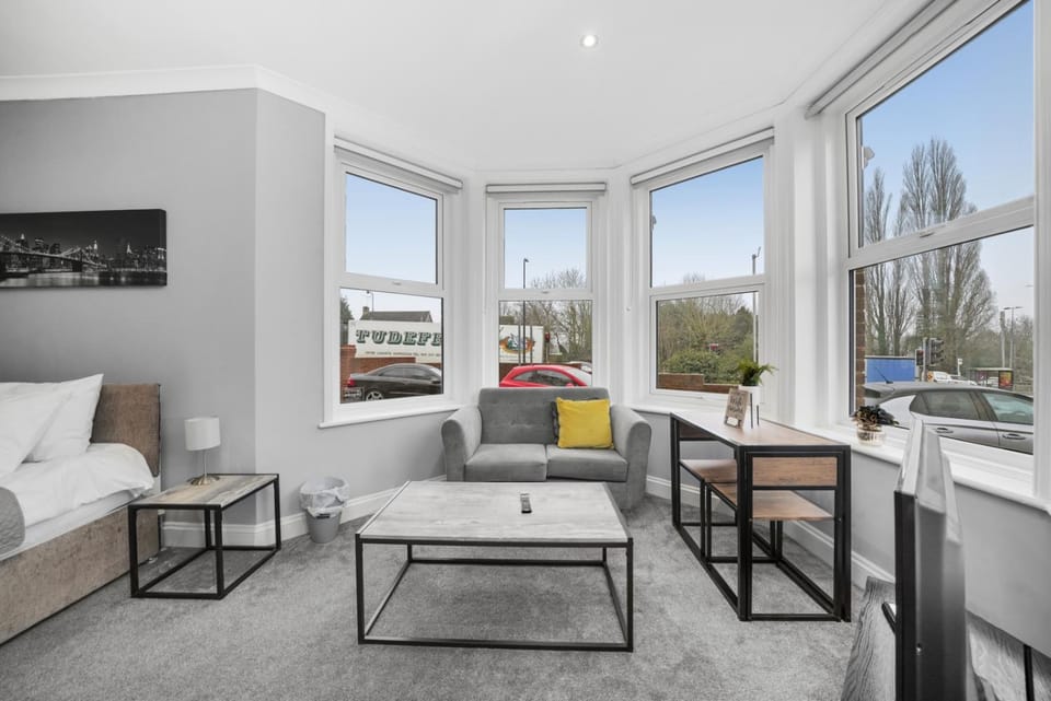 Simple Maidstone Gem - Sleeps 2 Apartment in Maidstone