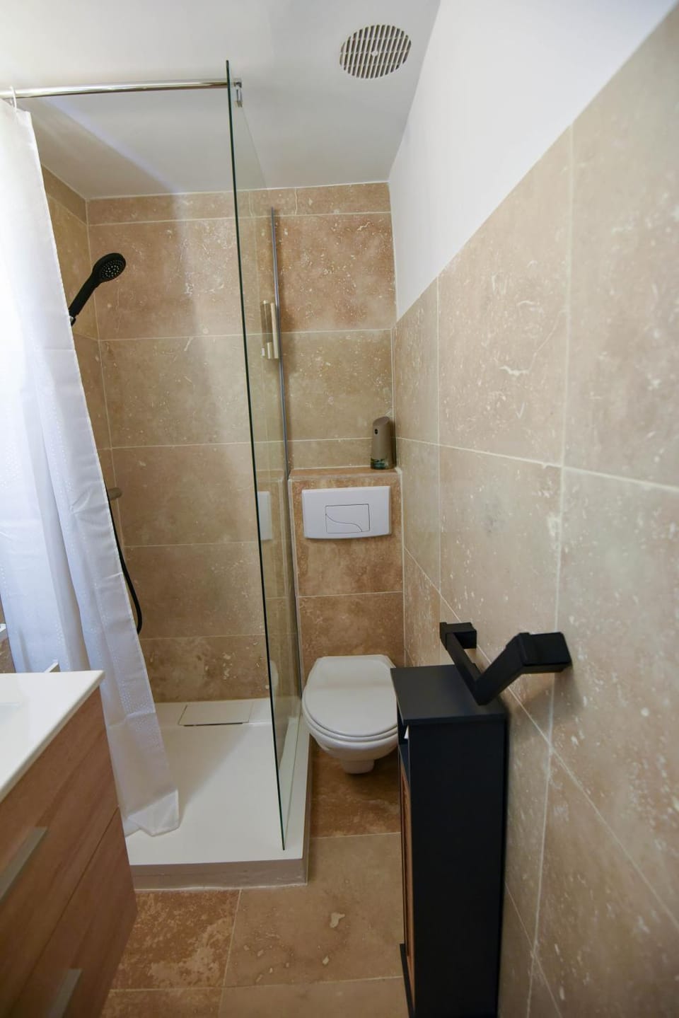 Shower, Toilet, Bathroom