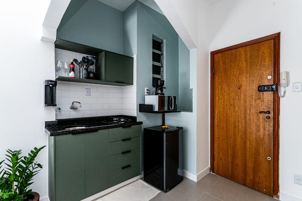 Studio reformado, quadra da praia e metrô! Apartment in Rio de Janeiro
