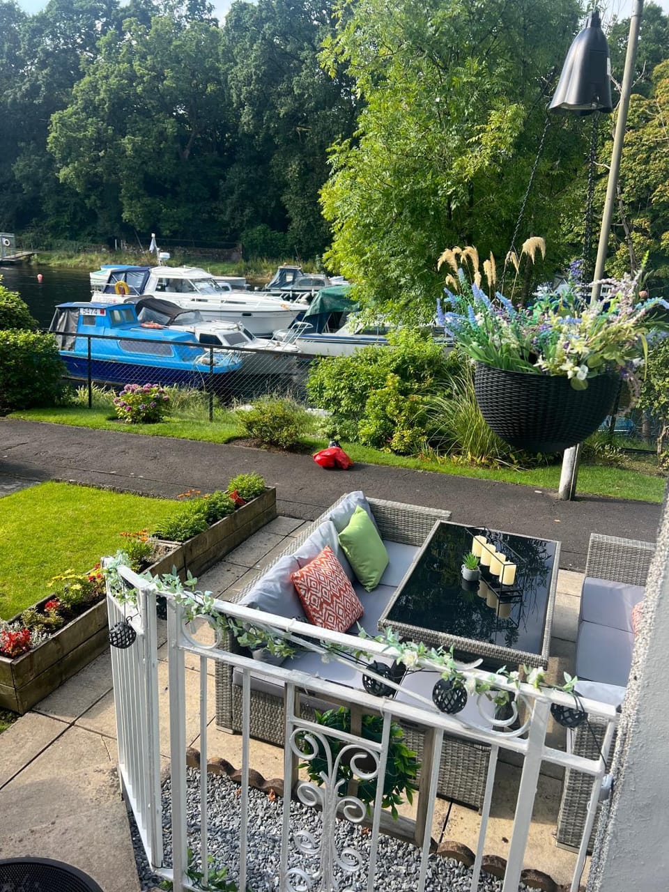 Loch Lomond Riverside Apartments A Apartment in Scotland