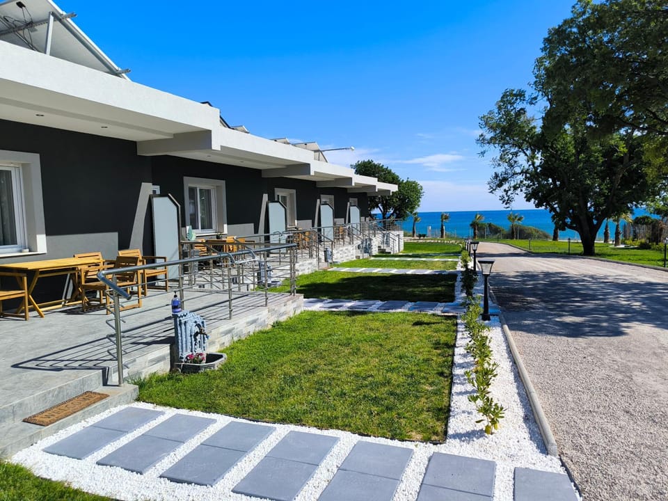 Property building, Garden