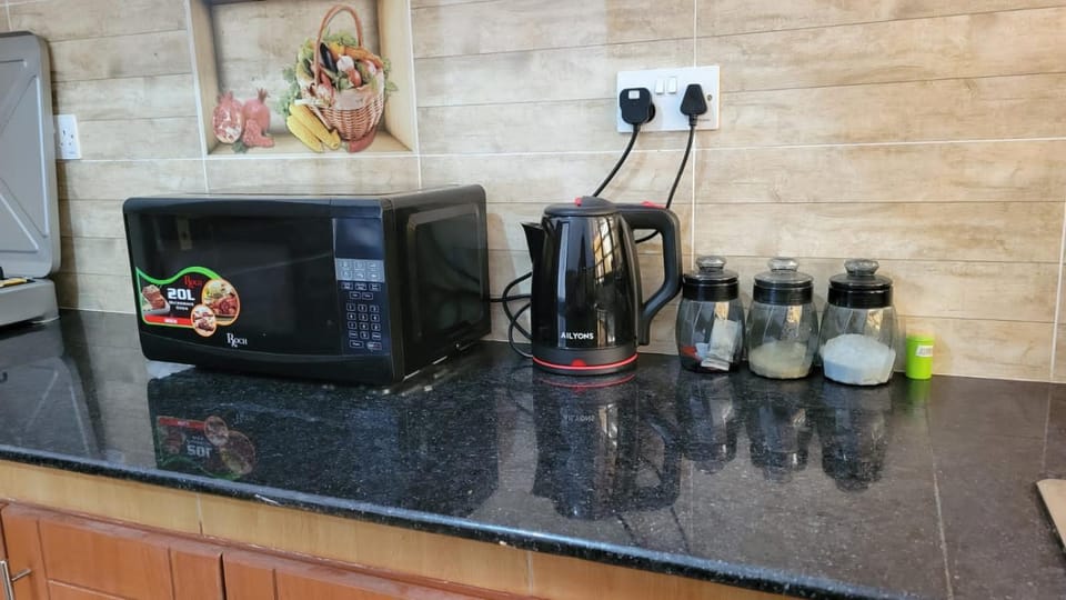Coffee/tea facilities, Kitchen or kitchenette