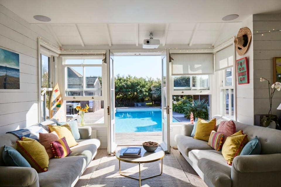 Living room, Pool view, Swimming pool