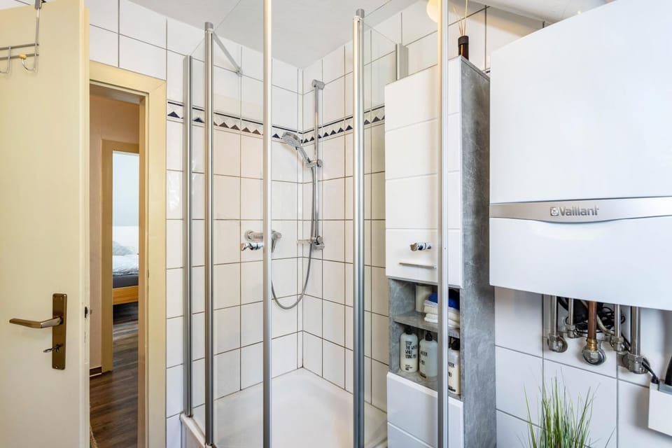 Bathroom, Living room