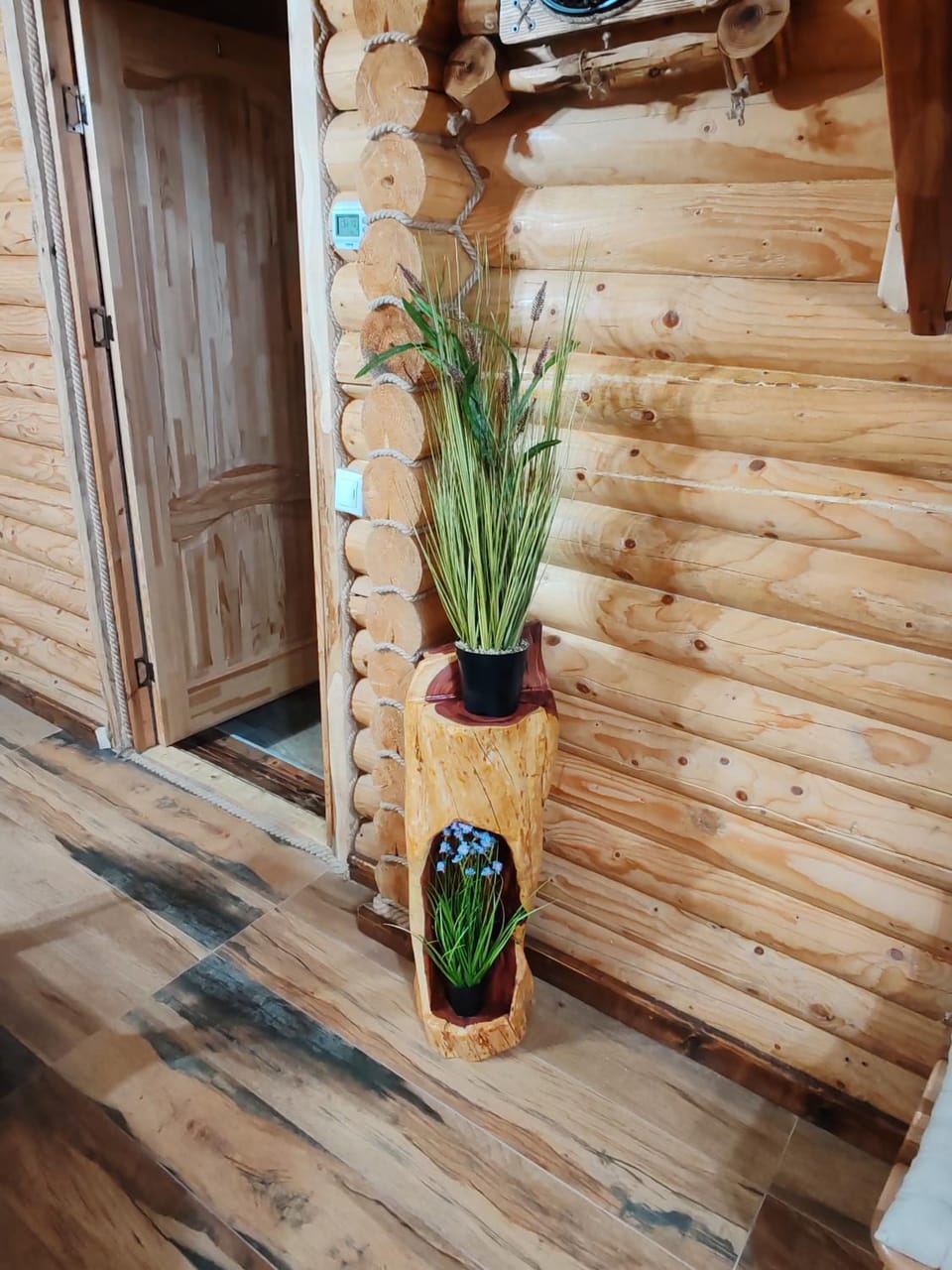 Cabana de sub Nuc Chalet in Romania