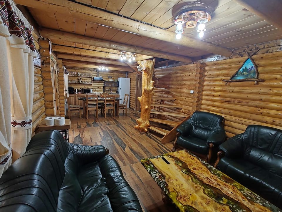 Cabana de sub Nuc Chalet in Romania