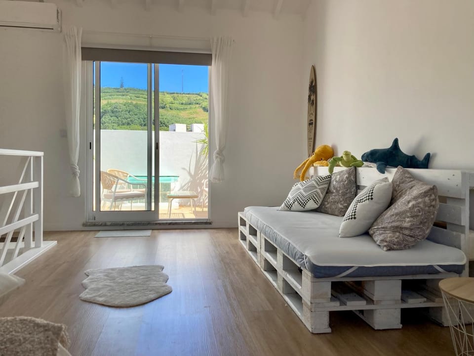 Bed, Balcony/Terrace, Bedroom